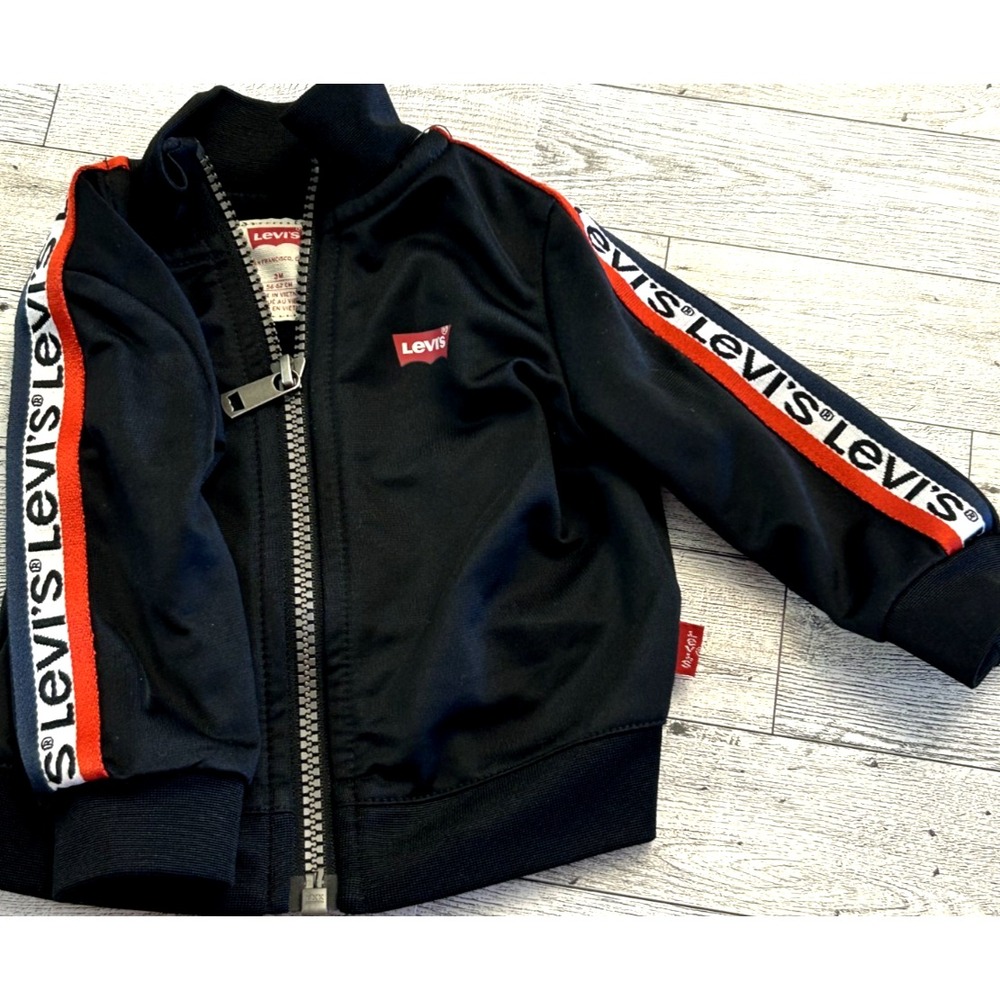 Levis Baby lightweight black Full Zip Track jacket Logo Sleeves SIZE 3 MONTHS